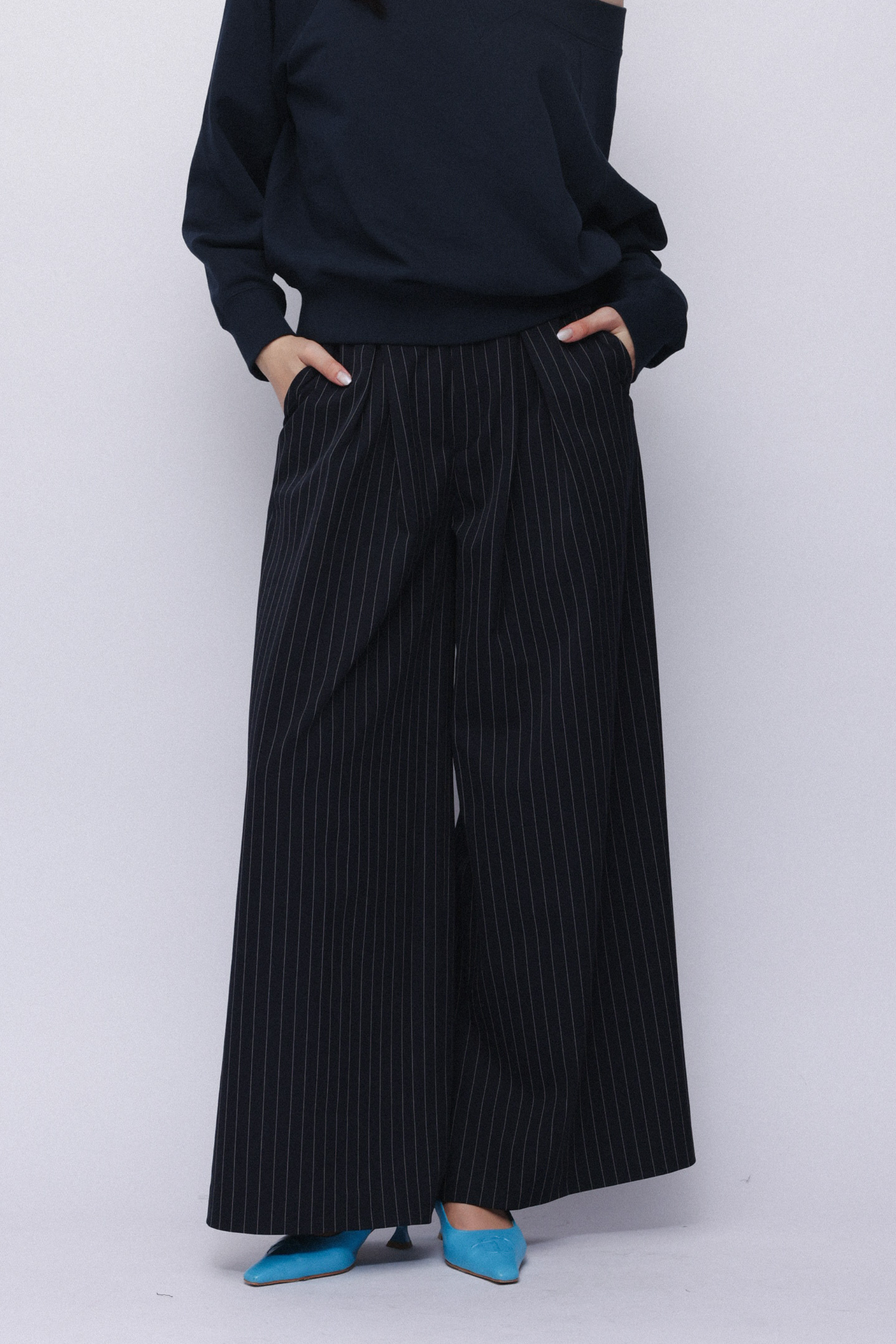 Stripe wide slacks 【Navy】