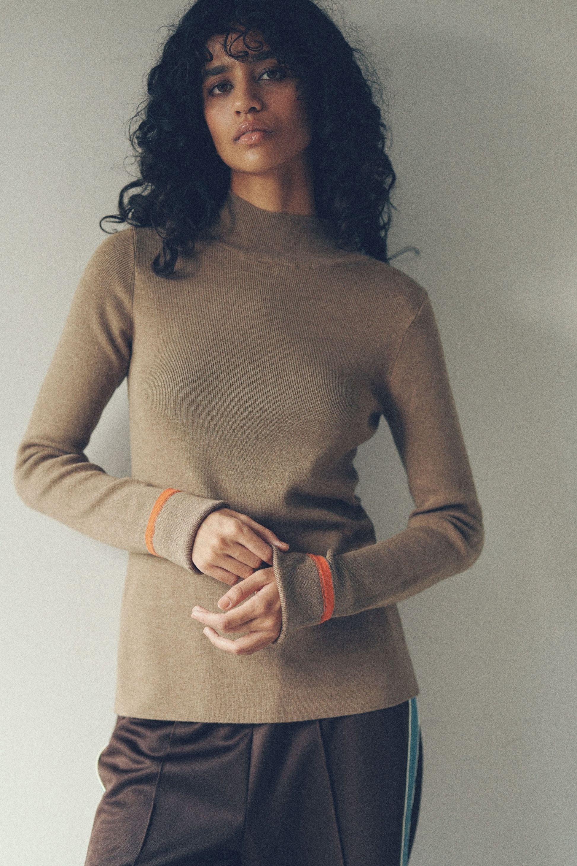 2way turtle knit【Beige】