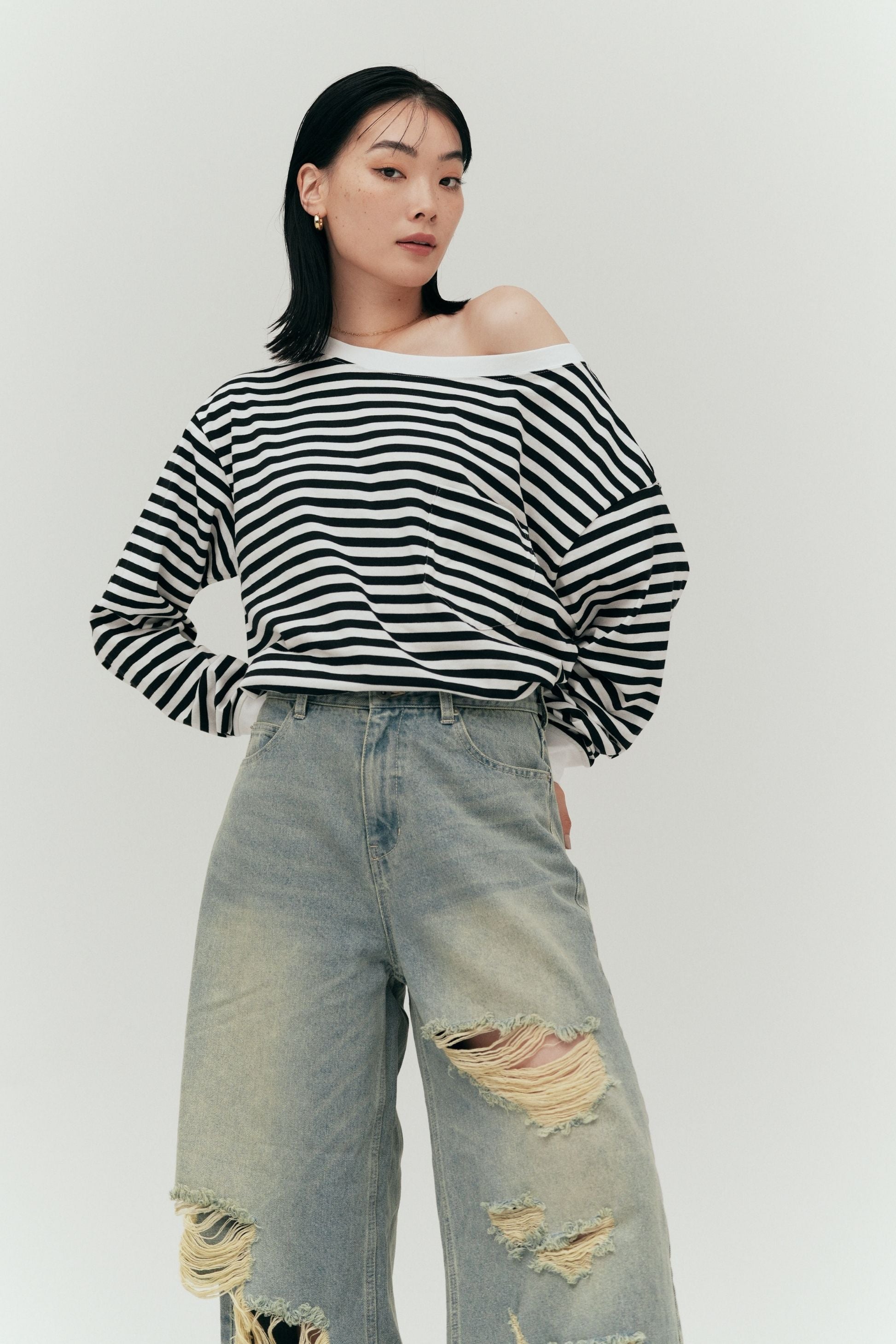 Off shoulder cutsew【Multi】