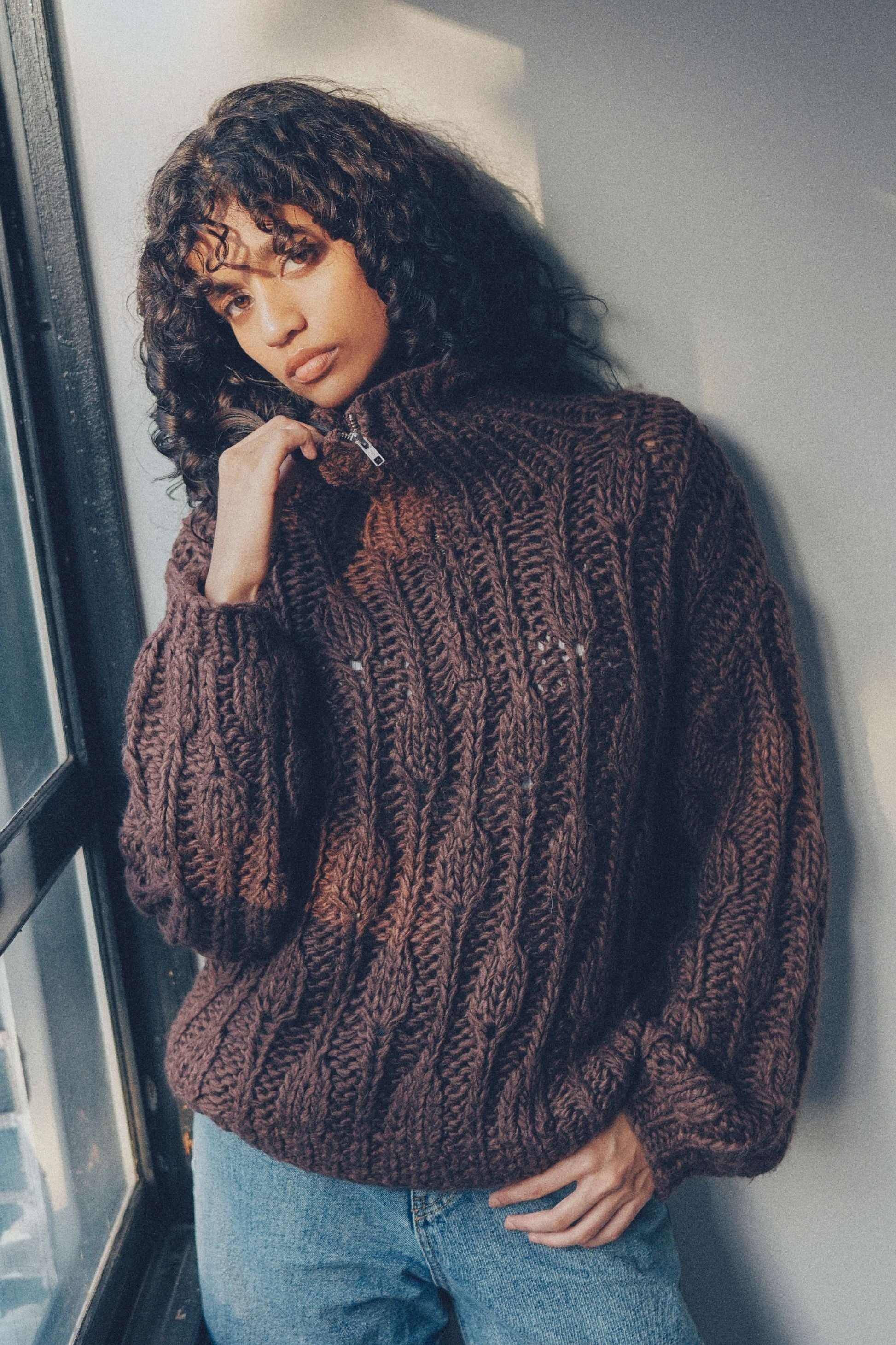 Hand made zip knit【BROWN】