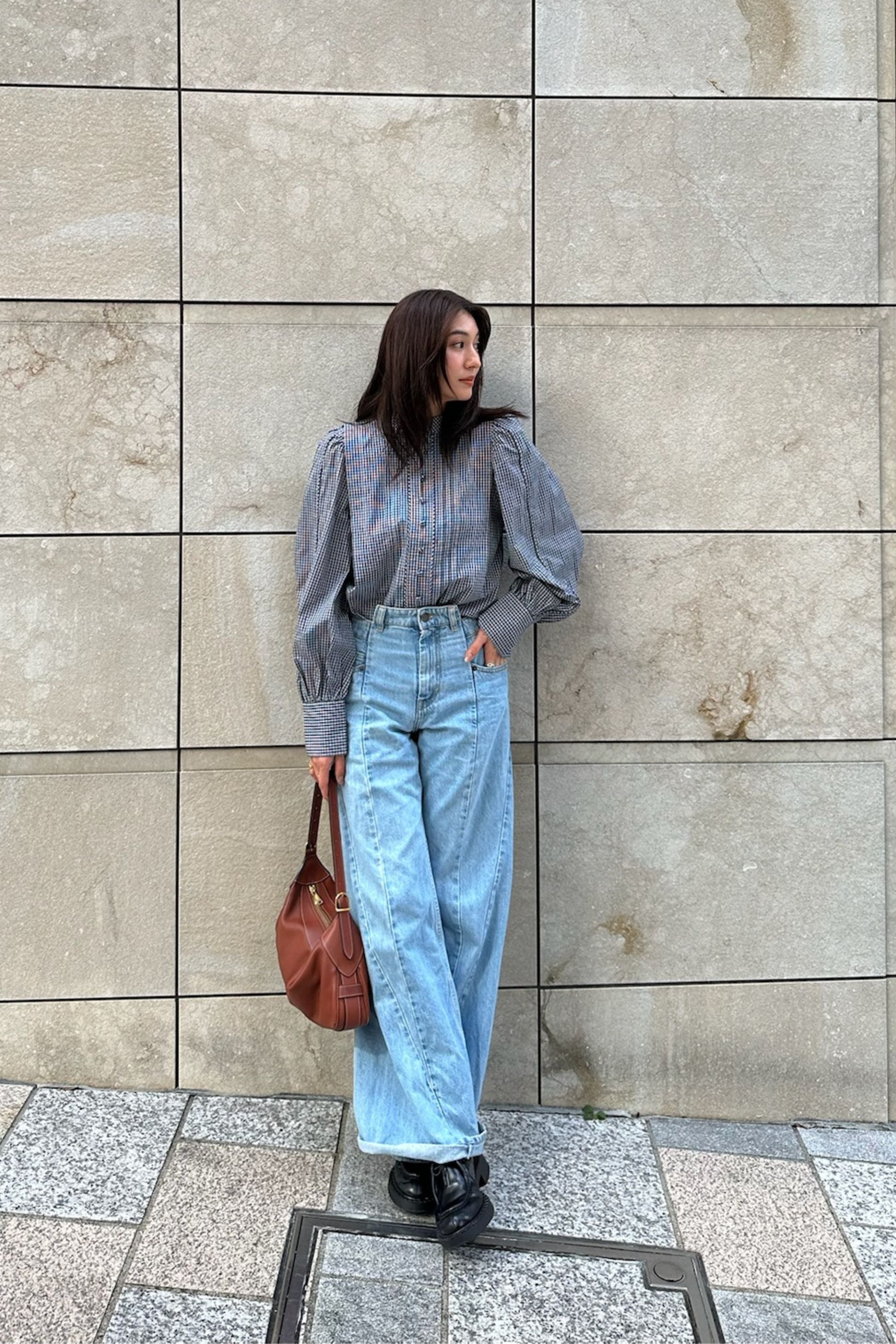 Pintuck blouse【Navy】