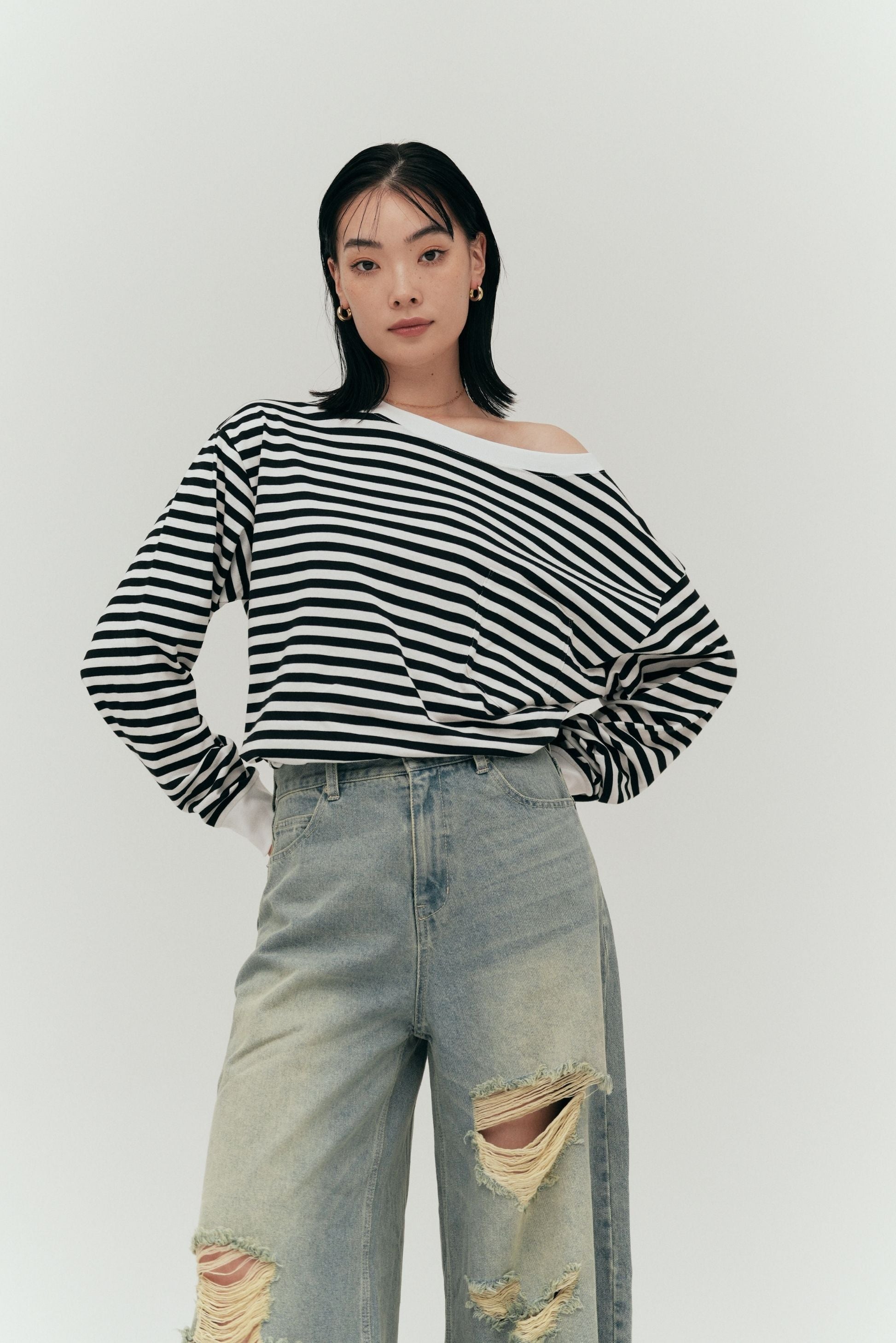 Off shoulder cutsew【Multi】