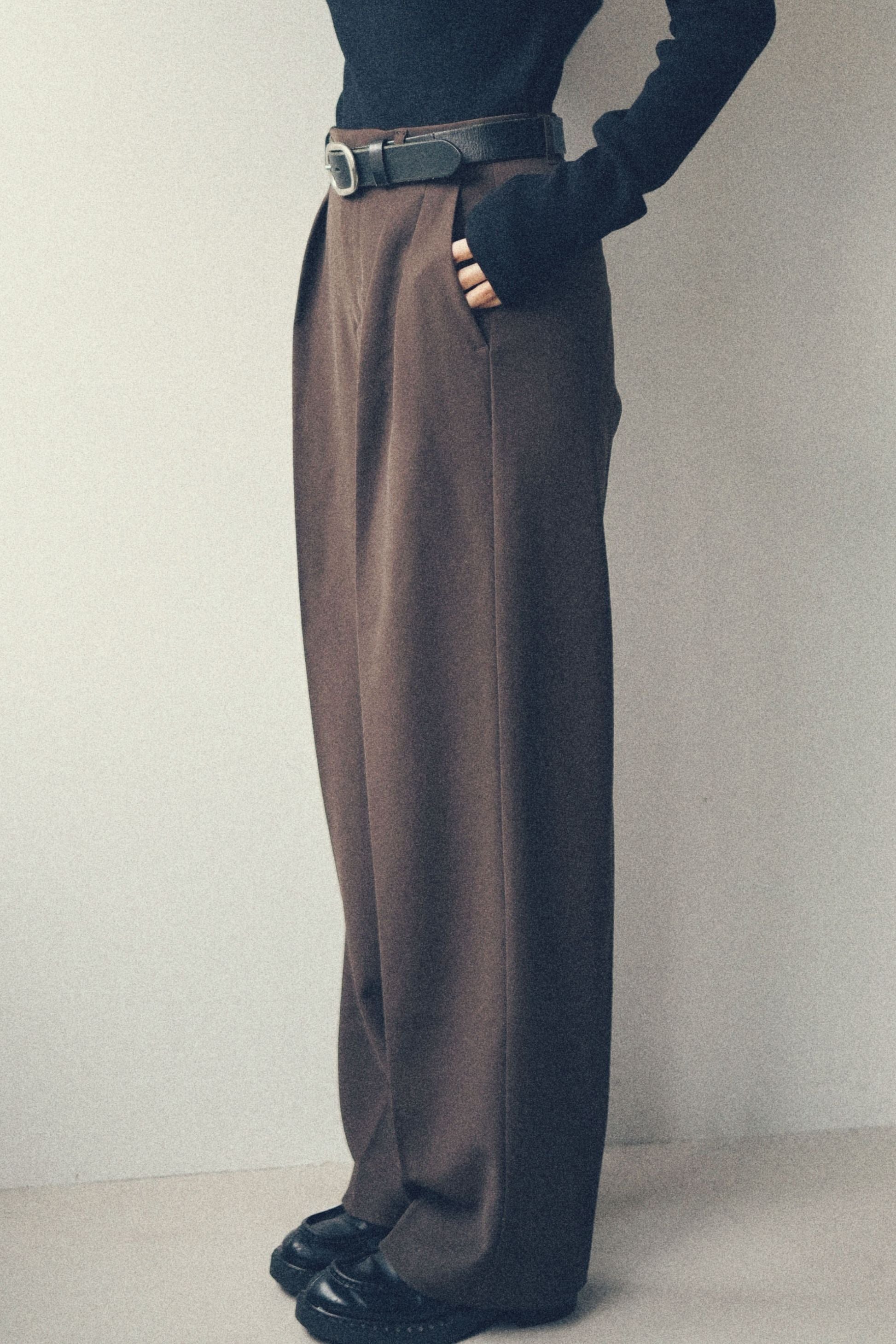 Tuck wide pants【Brown】