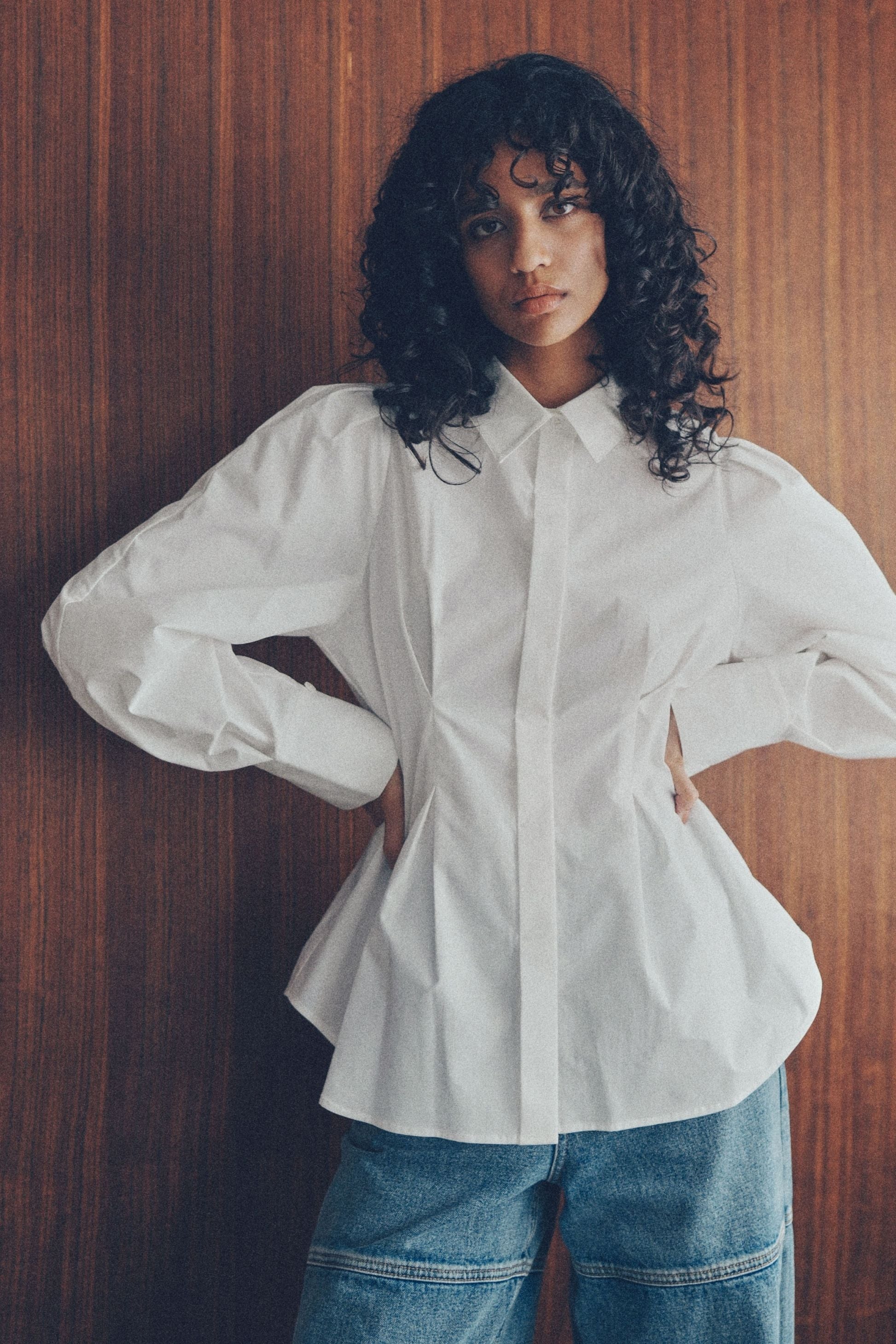 Waist tuck shirt【White】