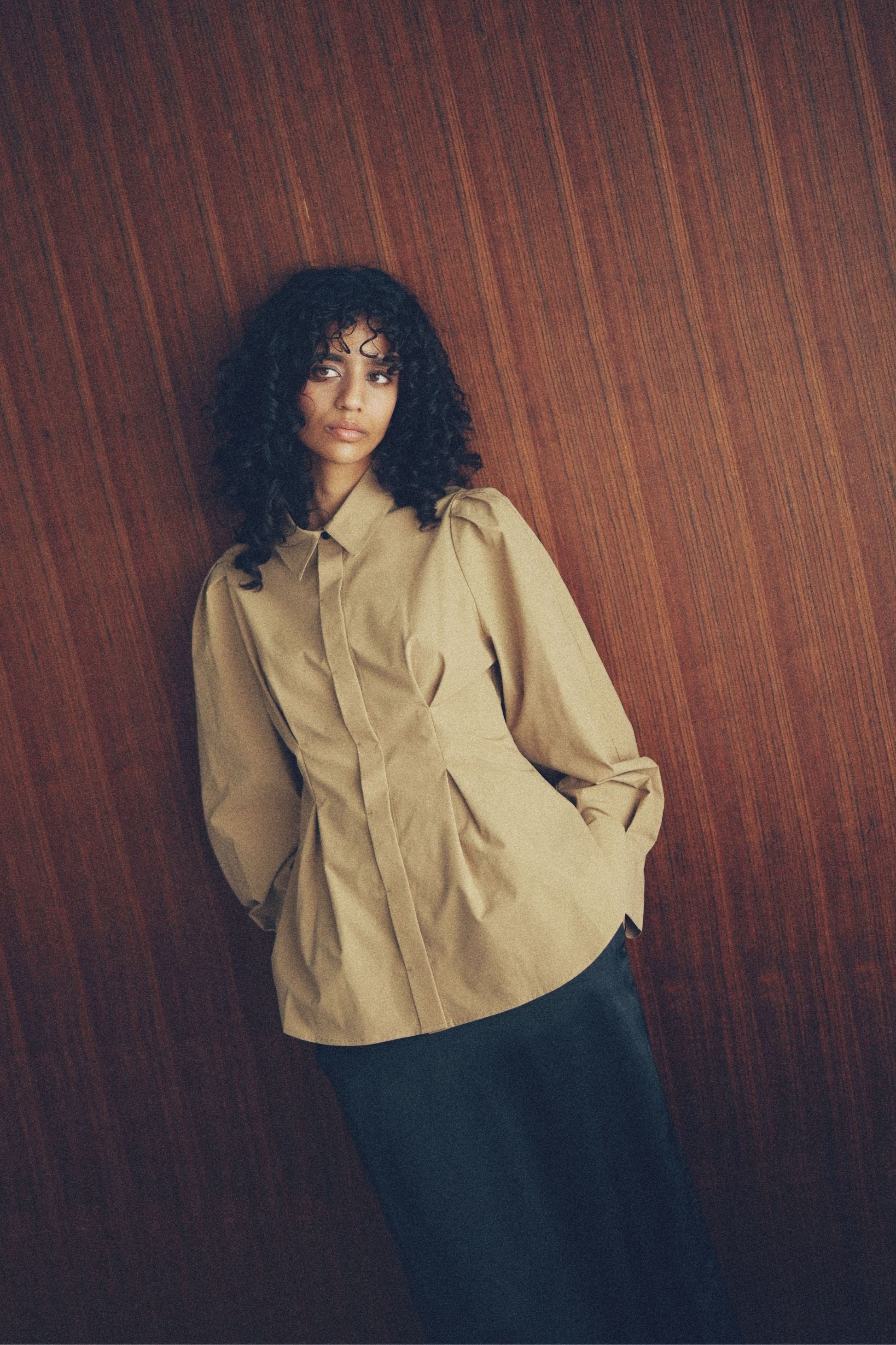 Waist tuck shirt【Beige】