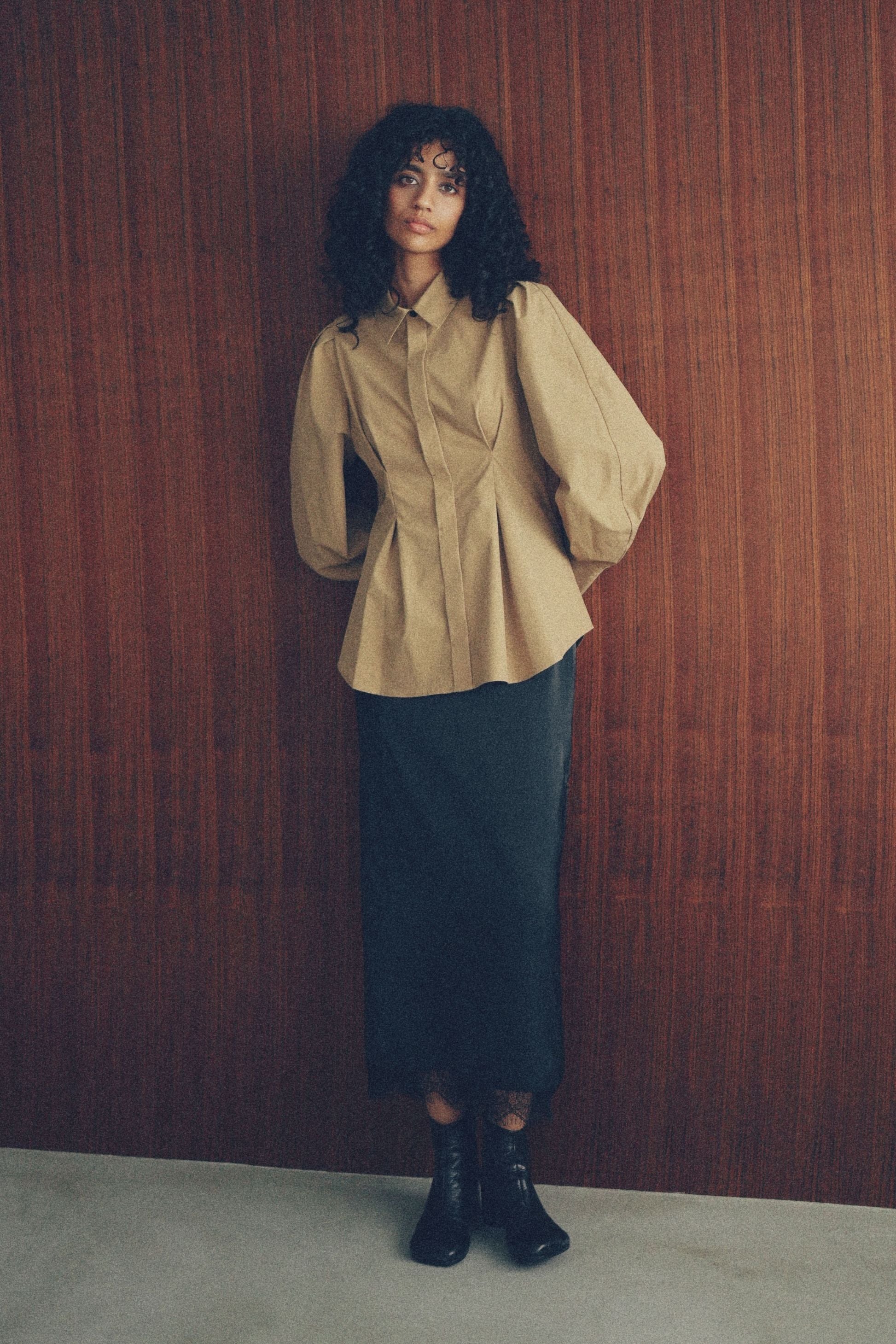 Waist tuck shirt【Beige】